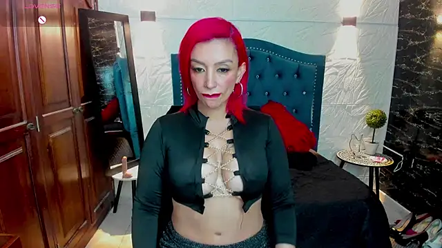 RedQueenMilf online show from 10-13-25, 08:09