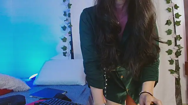 Snapshot of cattaleya1476 chatting on 02-12-25, 03:49 cattaleya1476 online show from 02-12-25, 03:49