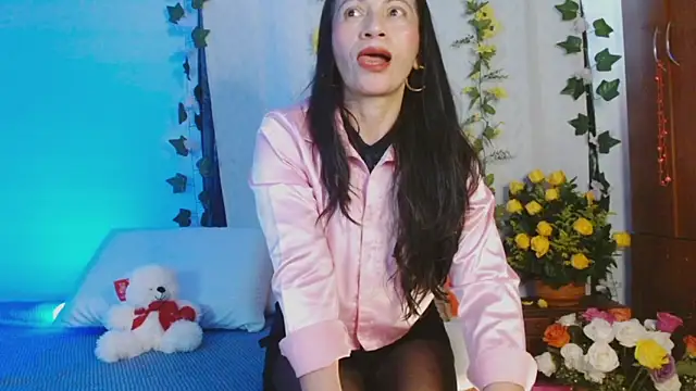 Snapshot of cattaleya1476 chatting on 03-05-25, 05:50 cattaleya1476 online show from 03-05-25, 05:50