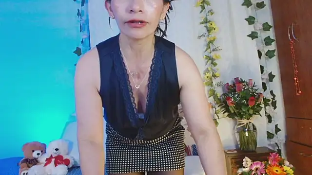 Snapshot of cattaleya1476 chatting on 03-10-25, 12:07 cattaleya1476 online show from 03-10-25, 12:07