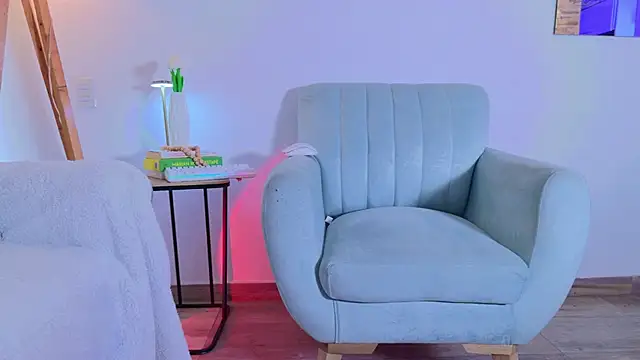 Miarouss3 online show from 03-21-25, 03:57