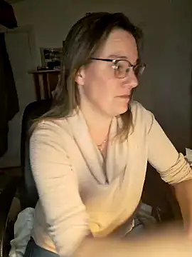 SpiceLea online show from 01-09-25, 06:04