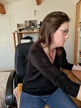 SpiceLea online show from 02-03-25, 02:45