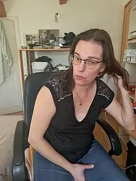 SpiceLea online show from 02-04-25, 02:53