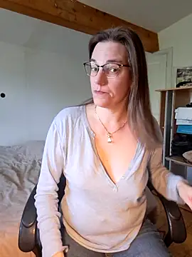 SpiceLea online show from 03-02-25, 09:53