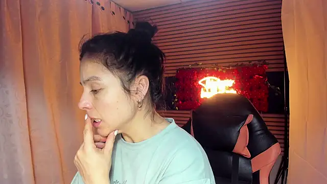 rosse 2504 online show from 10-17-25, 05:37