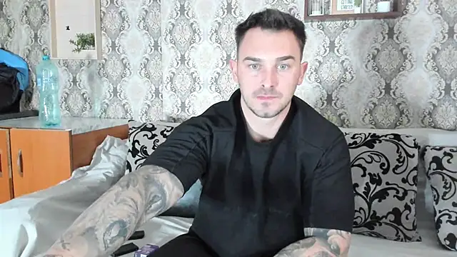 Snapshot of Jonmusclemaster chatting on 02-03-25, 11:42 Jonmusclemaster online show from 02-03-25, 11:42