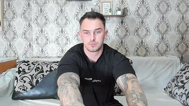 Snapshot of Jonmusclemaster chatting on 02-10-25, 09:04 Jonmusclemaster online show from 02-10-25, 09:04