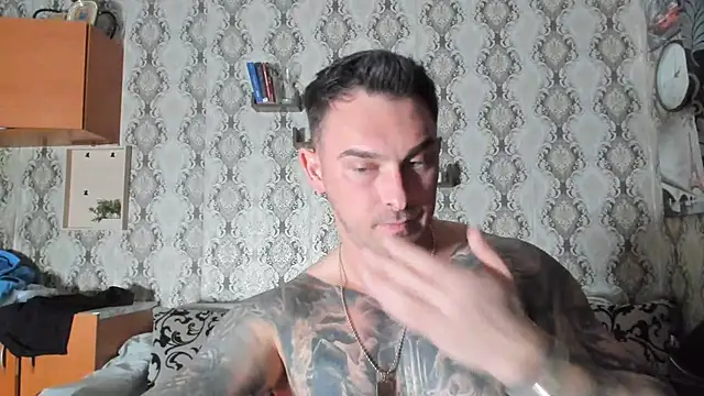 Snapshot of Jonmusclemaster chatting on 02-18-25, 08:36 Jonmusclemaster online show from 02-18-25, 08:36