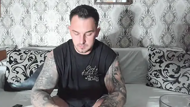 Snapshot of Jonmusclemaster chatting on 02-23-25, 08:00 Jonmusclemaster online show from 02-23-25, 08:00