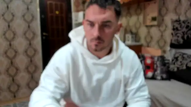 Snapshot of Jonmusclemaster chatting on 10-02-25, 07:54 Jonmusclemaster online show from 10-02-25, 07:54