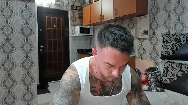 Jonmusclemaster online show from 10-25-25, 07:41