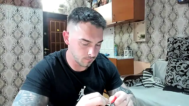 Jonmusclemaster online show from 12-18-25, 08:37