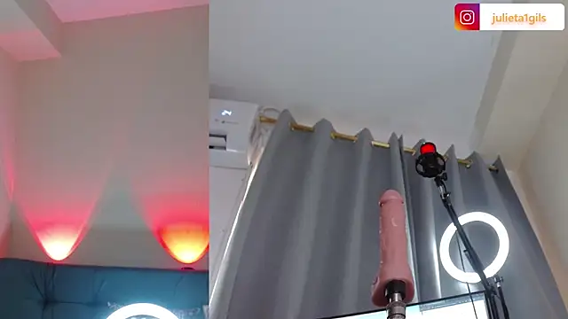 Snapshot of Juliet_dolce chatting on 10-01-25, 09:43 Juliet dolce online show from 10-01-25, 09:43