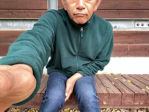 Snapshot of ge3noxxx chatting on 11-21-25, 03:27 ge3noxxx online show from 11-21-25, 03:27