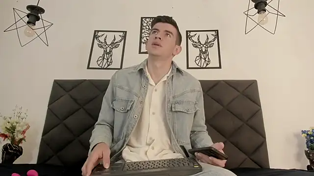 MikaelSlow online show from 02-22-25, 04:07