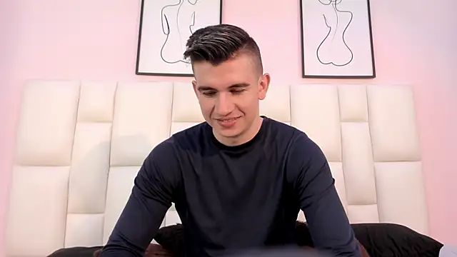 Snapshot of MikaelSlow chatting on 04-24-26, 04:04 MikaelSlow online show from 04-24-26, 04:04