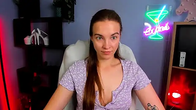 kenzie x online show from 09-18-25, 06:37