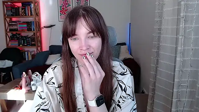 Snapshot of kenzie_x chatting on 04-26-26, 06:33 kenzie x online show from 04-26-26, 06:33