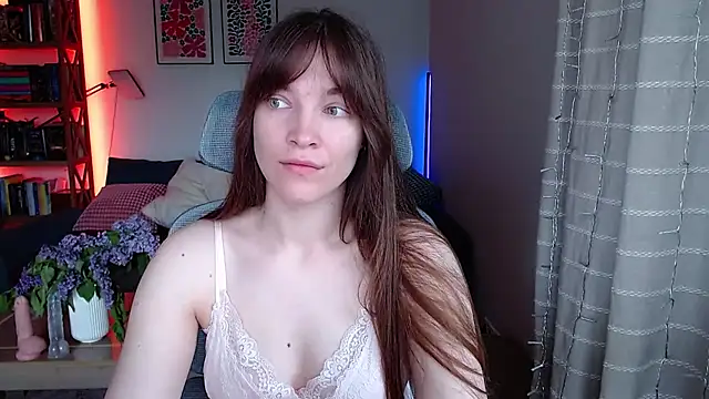 Snapshot of kenzie_x chatting on 05-08-26, 06:19 kenzie x online show from 05-08-26, 06:19
