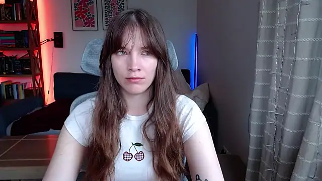 Snapshot of kenzie_x chatting on 05-12-26, 06:32 kenzie x online show from 05-12-26, 06:32