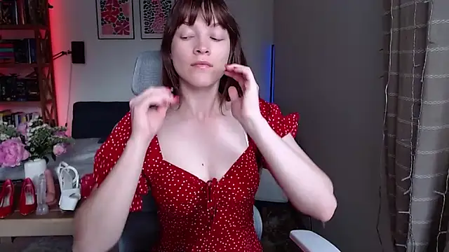 Snapshot of kenzie_x chatting on 06-01-26, 06:26 kenzie x online show from 06-01-26, 06:26