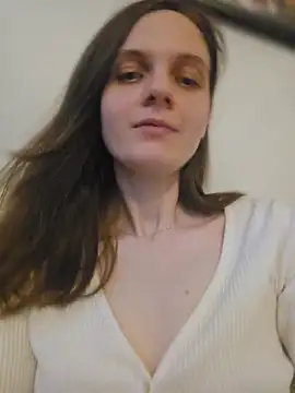 EllieDay online show from 05-05-26, 07:22