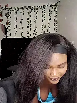 Snapshot of Melanin_babygal chatting on 11-26-25, 05:36 Melanin babygal online show from 11-26-25, 05:36