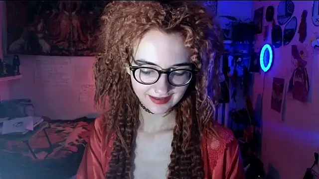 Snapshot of TatianaRomanov chatting on 04-12-26, 07:52 TatianaRomanov online show from 04-12-26, 07:52