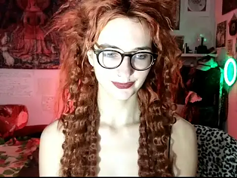 Snapshot of TatianaRomanov chatting on 06-10-26, 07:57 TatianaRomanov online show from 06-10-26, 07:57