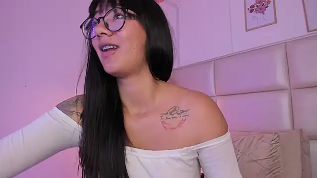 Snapshot of Aily_Yozuko chatting on 03-20-25, 07:03 Aily Yozuko online show from 03-20-25, 07:03