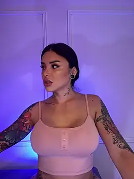 Snapshot of Ela_Doll_ chatting on 02-08-25, 12:39 Ela Doll online show from 02-08-25, 12:39