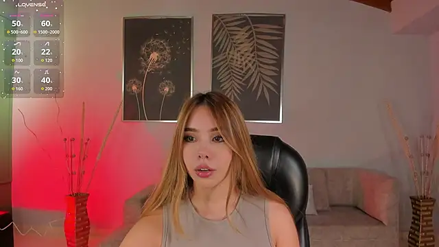 CarolineGraceX online show from 12-01-25, 10:53