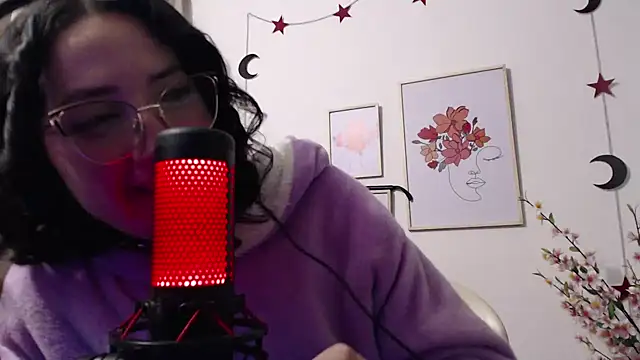 Snapshot of Tanya_WorldBondage chatting on 01-25-25, 02:26 Tanya WorldBondage online show from 01-25-25, 02:26