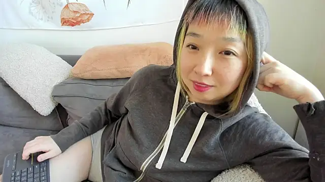 luxgray online show from 02-26-25, 07:38