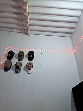 Liancy online show from 03-09-25, 04:16