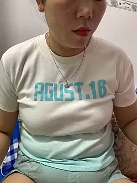 Baby-bigtits online show from 12-19-25, 04:08