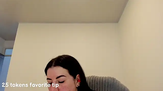 Im coco online show from 02-19-25, 02:34