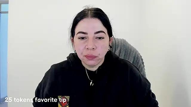 Im coco online show from 02-20-25, 02:35