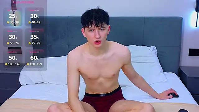 Snapshot of AmondCor chatting on 11-07-25, 09:15 AmondCor online show from 11-07-25, 09:15