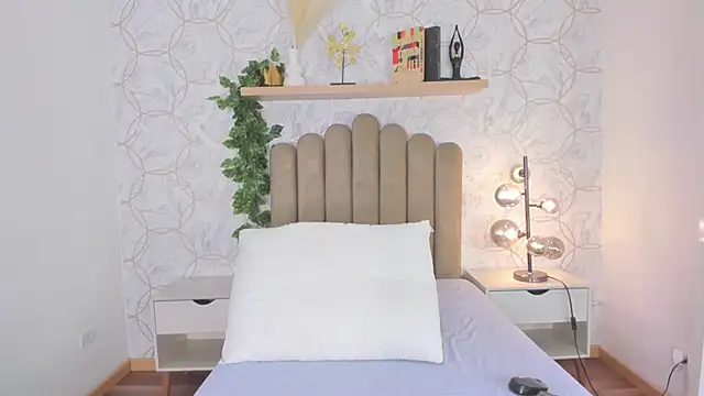 Roma  love online show from 10-08-25, 11:52