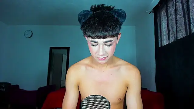 Snapshot of DavidfullOFlove chatting on 02-24-25, 06:04 DavidfullOFlove online show from 02-24-25, 06:04