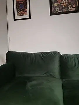 Snapshot of Redfloweer1 chatting on 02-16-25, 11:59 Redfloweer1 online show from 02-16-25, 11:59