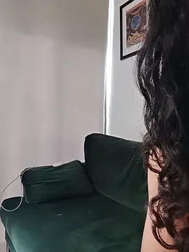 Snapshot of Redfloweer1 chatting on 03-11-25, 01:23 Redfloweer1 online show from 03-11-25, 01:23