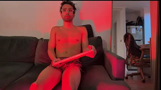 Snapshot of Redfloweer1 chatting on 11-06-25, 01:56 Redfloweer1 online show from 11-06-25, 01:56