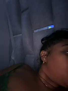 NaiomyLanes online show from 03-12-26, 03:23