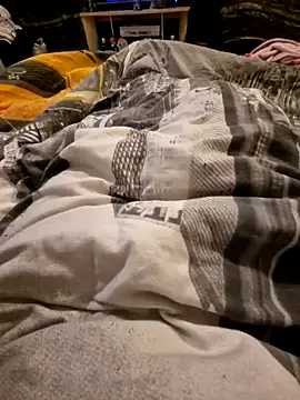 Snapshot of LoLa-69-X chatting on 10-05-25, 09:18 LoLa-69-X online show from 10-05-25, 09:18