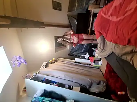 Snapshot of LoLa-69-X chatting on 10-09-25, 01:31 LoLa-69-X online show from 10-09-25, 01:31