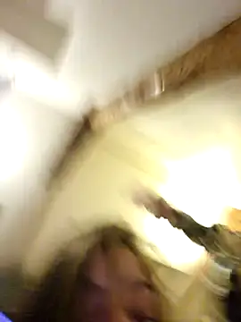 Snapshot of LoLa-69-X chatting on 10-19-25, 08:53 LoLa-69-X online show from 10-19-25, 08:53