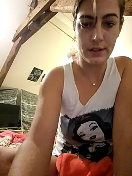 Snapshot of LoLa-69-X chatting on 10-27-25, 01:31 LoLa-69-X online show from 10-27-25, 01:31